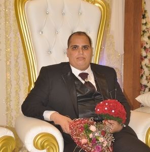 Meet your Posher, Dina